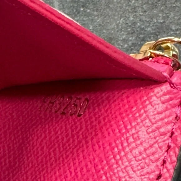 NIB LOUIS VUITTON Monogram Vivienne Portefeuille Victorine Wallet - Picture 11 of 12